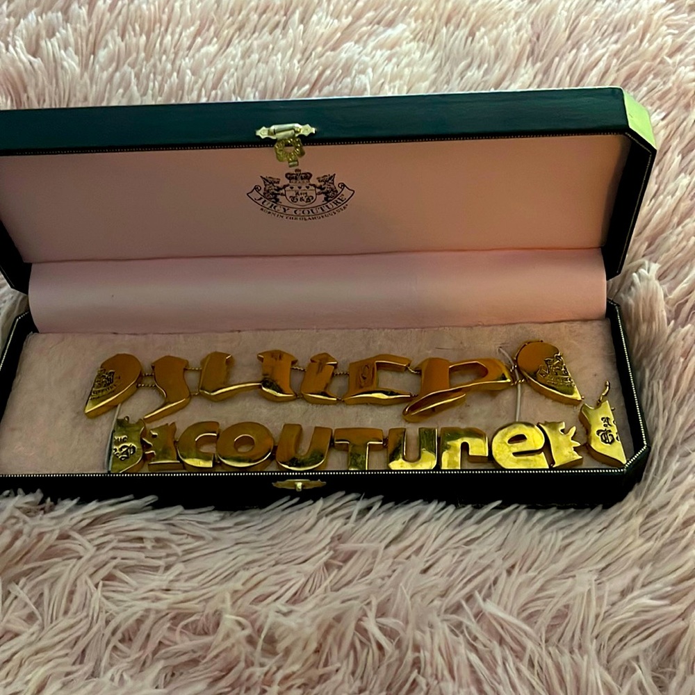 Vintage Juicy Couture bracelet!!! Nostalgia